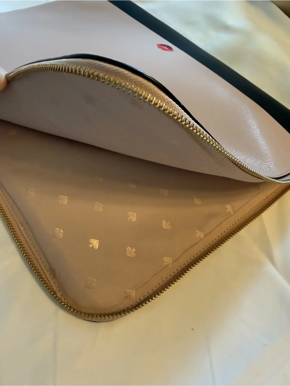 kate spade x Disney Minnie Mouse Universal Laptop Sleeve NWOT Pale Pink Leather